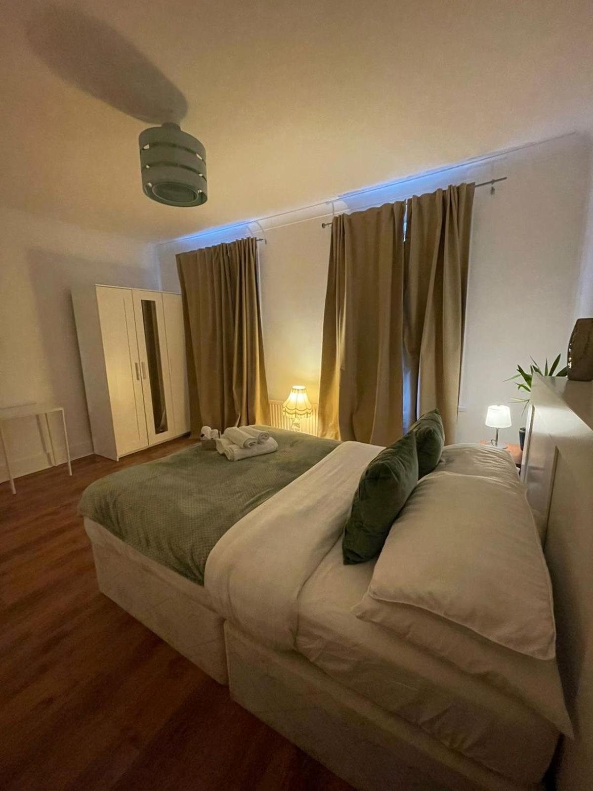 Park View Homestay Баркінг Екстер'єр фото